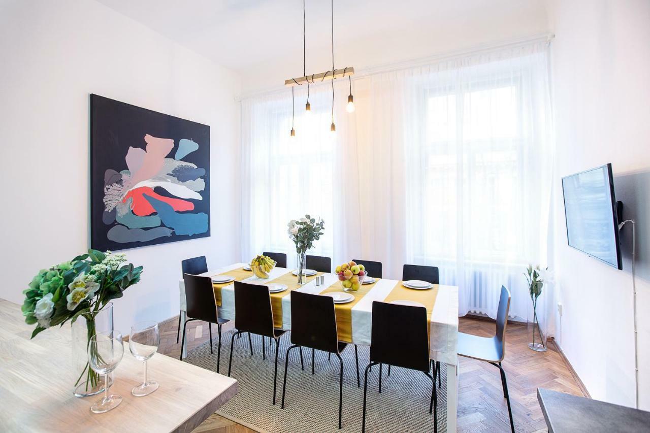 5Br 2Bath Family Apt 5Mins To Wenceslas Square Prága Kültér fotó