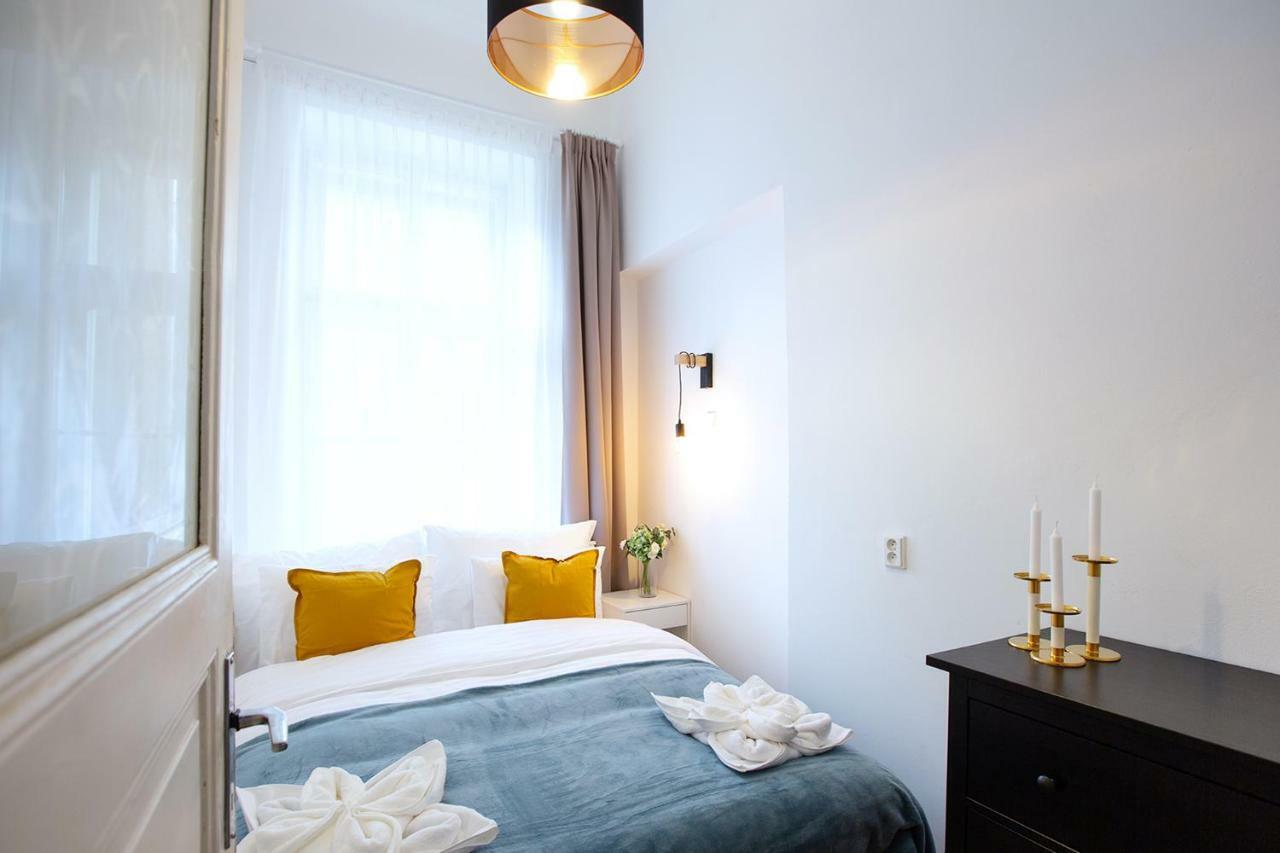 5Br 2Bath Family Apt 5Mins To Wenceslas Square Prága Kültér fotó